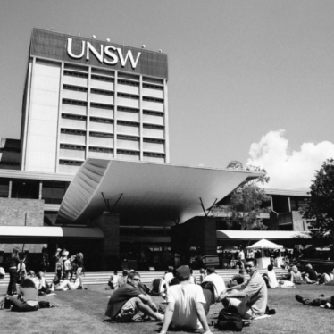 ../../_images/unsw_bw.jpg